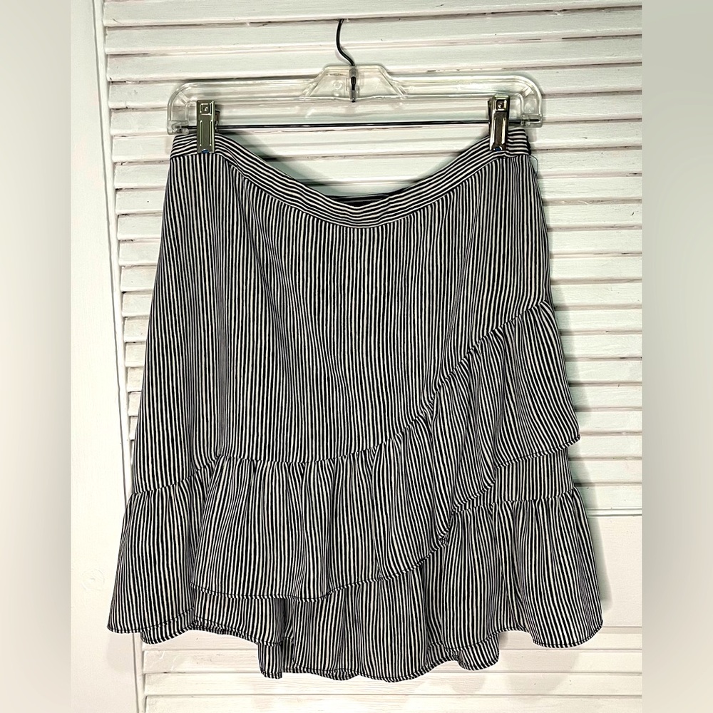 Banana Republic mini skirt. Navy and white stripes. Size 6.